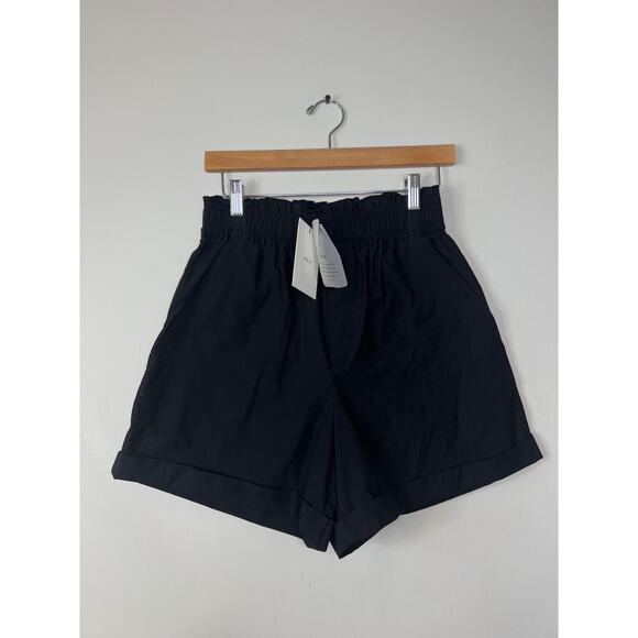 NWT A.L.C. Kaleb Pull On High Rise Fixed Cuff Casual Black Short Size: Small - Picture 2 of 9